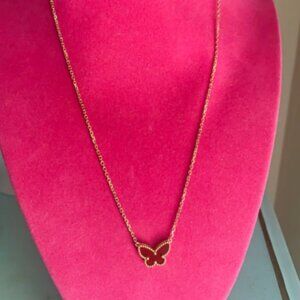 100% Authentic 18 carat YELLOW GOLD 750 stamped BEAUTIFUL BUTTERFLY NECKLACE